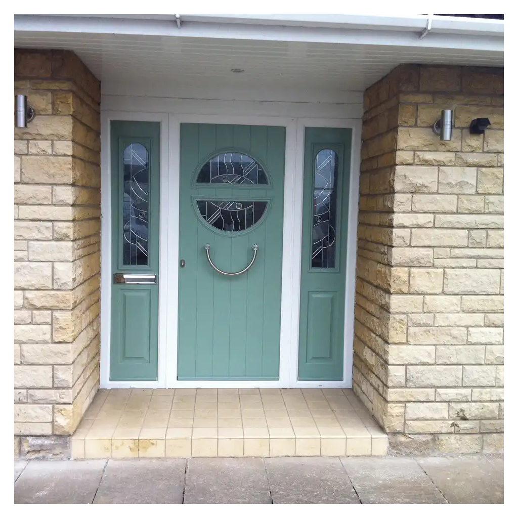 Solidor Sterling Composite Traditional Door In Forest Green Image