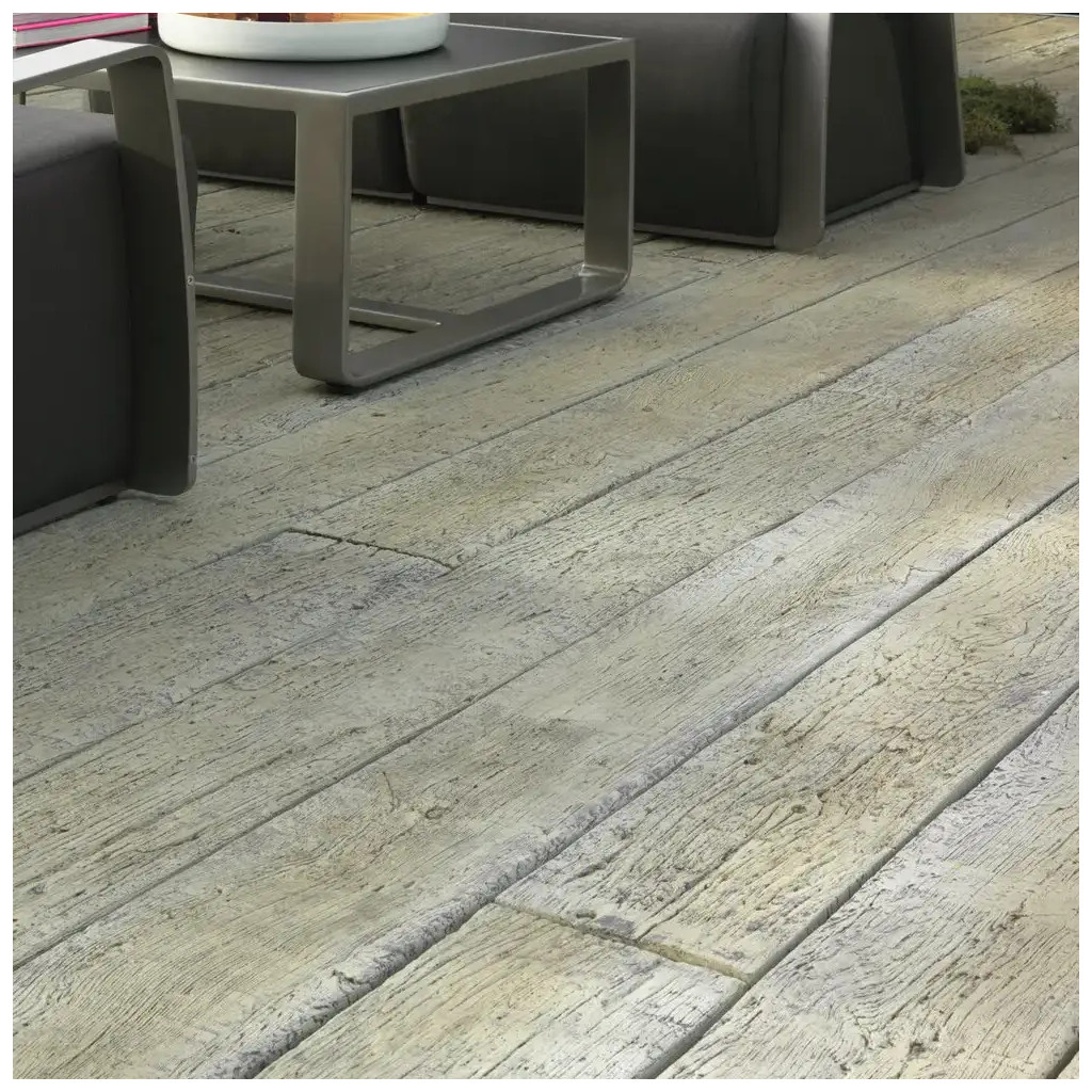 Millboard Weathered Oak Composite Decking In Driftwood - 32x200x3600mm Image