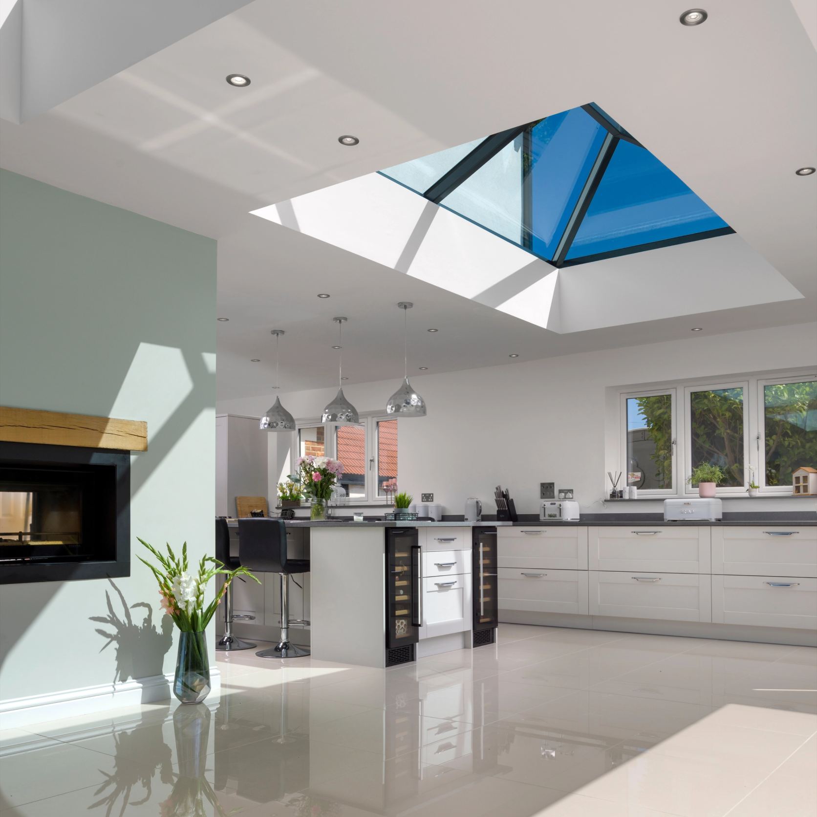 Korniche Roof Lantern In White (Ral 9010G) - (1000mm x 1000mm) Large
                        Image